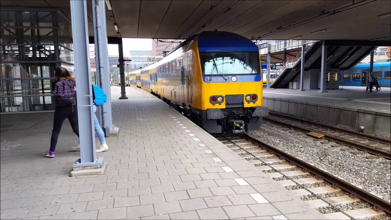 Stop Pesten 2.0 - Springt mijn beste vriendin voor de trein?!?!