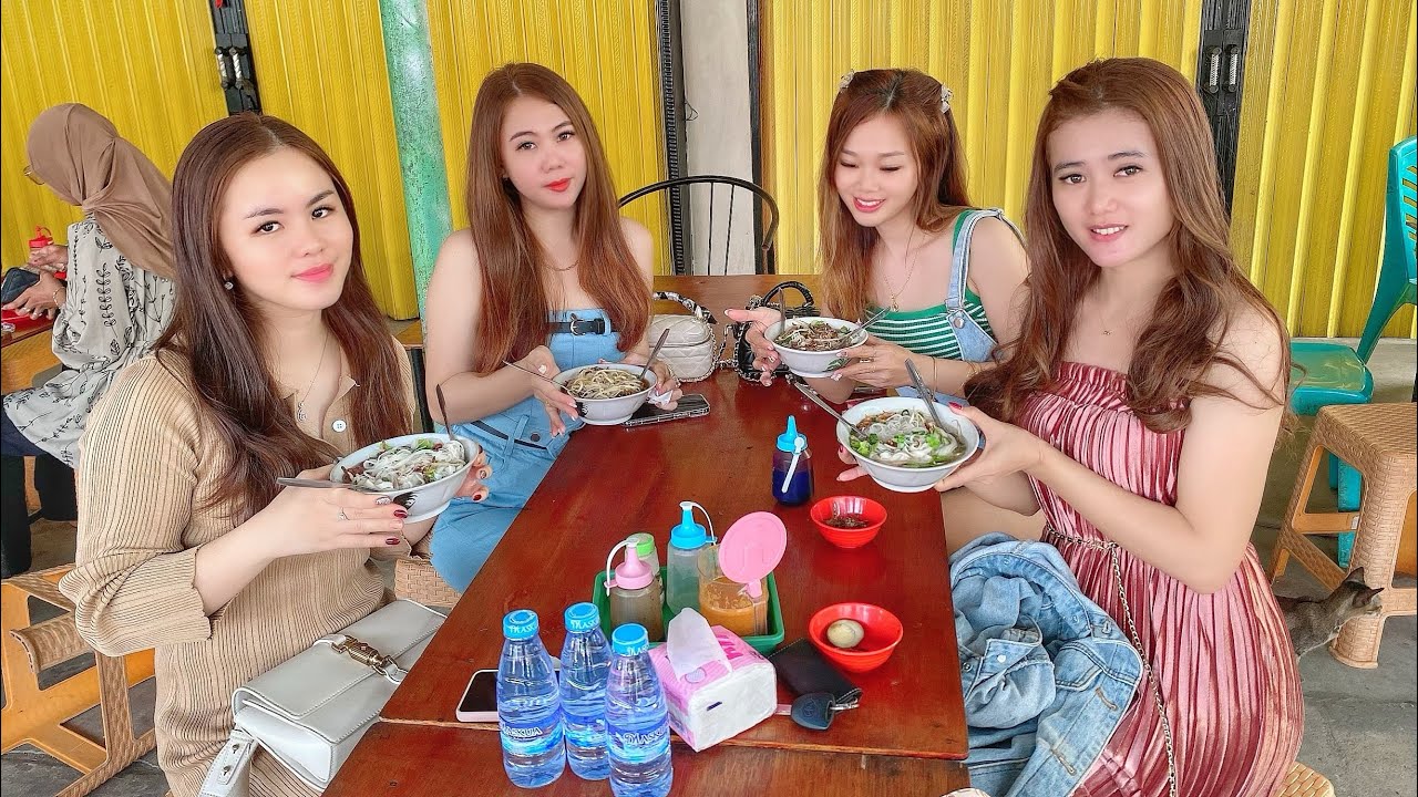Imlek Ke 2 Makan Sop Ikan Teri Enak Sama Amoy Singkawang