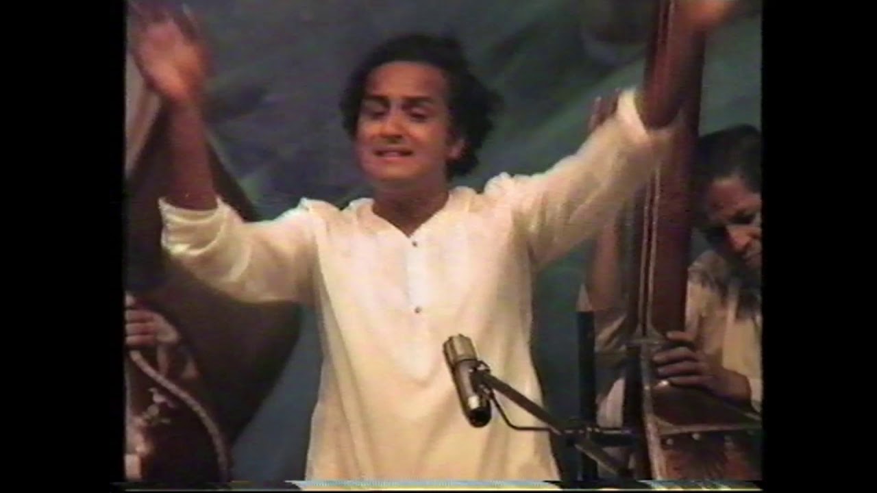PT ULHAS KASHALKAR RAAG YAMAN 5 JAN 1985 PT RAM MARATHE 61CELEBRATION MAHOTSAVA SHIVAJI MANDIR DADAR