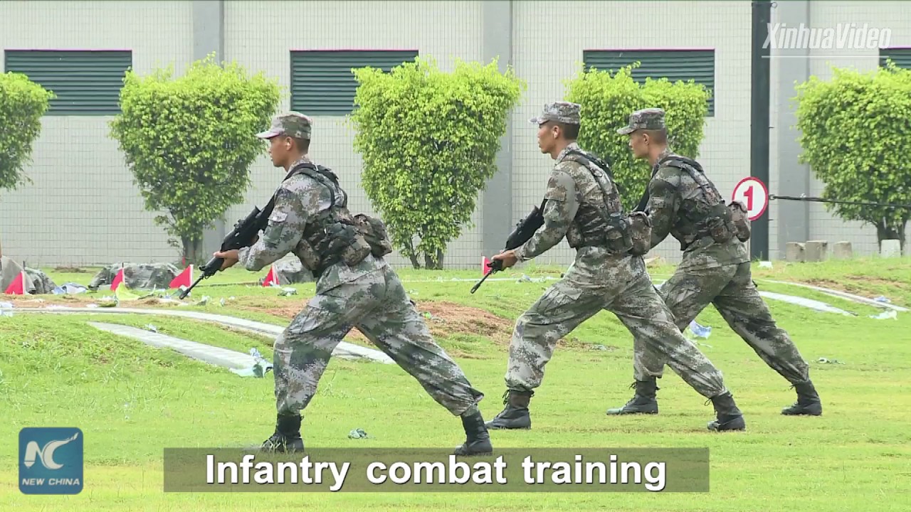 Anti-terror training by troops from PLA Macao Garrison
