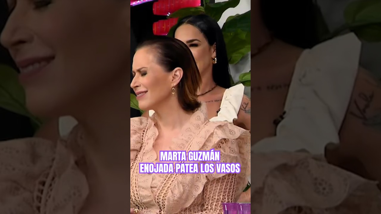 Marta Guzm&aacute;n enojada patea los vasos por su mala punter&iacute;a | Qu&eacute; Chulada | #Shorts
