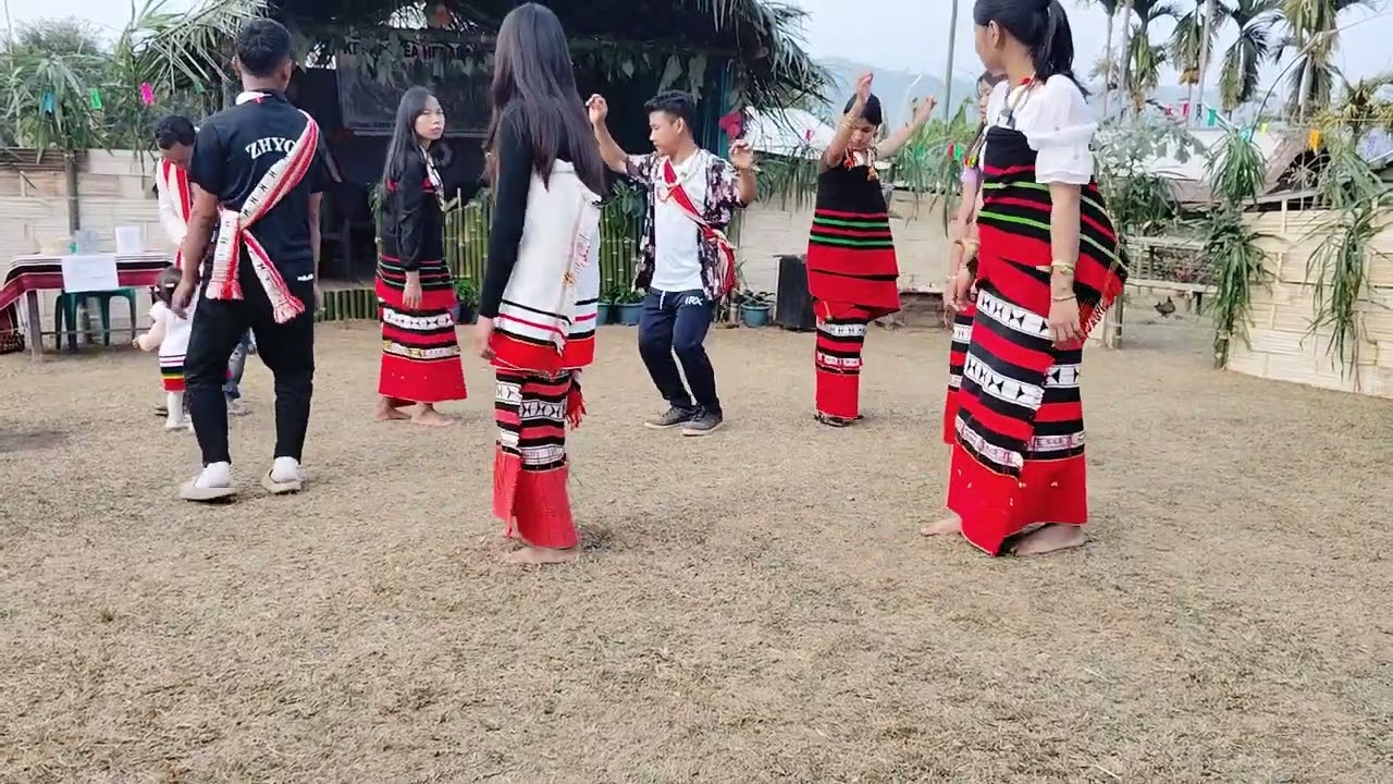 Zeliangrong mai lam-m hui