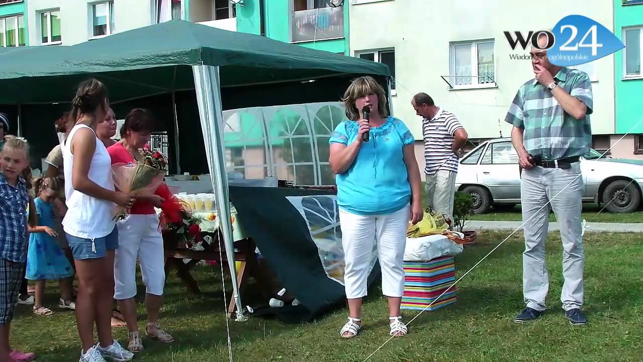 Ceremonia otwarcia nowego placu zabaw w Sząbruku