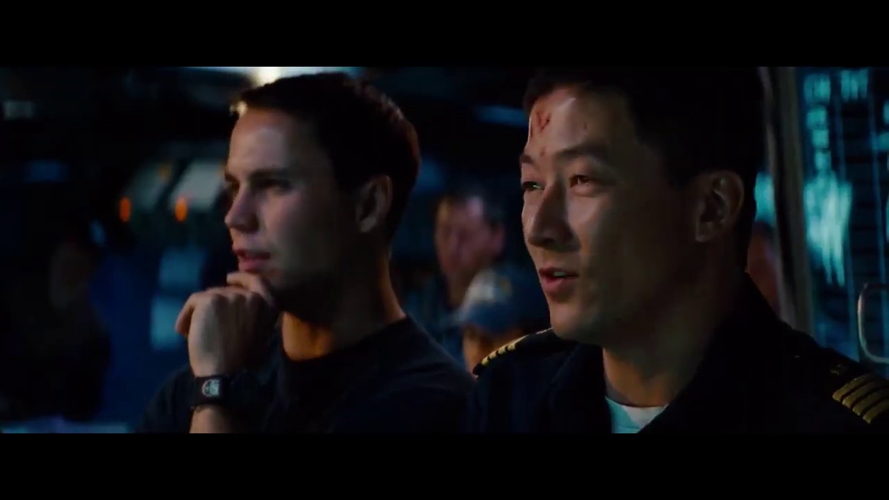USS John Paul Jones vs. Alien Ships - Movie Moments (Battleship - 2012)
