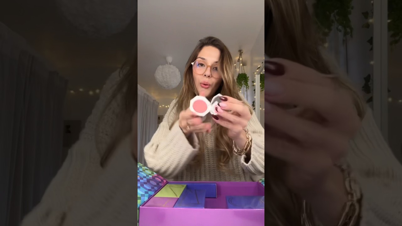 unboxing calendrier de l&rsquo;avent FENTY BEAUTY ✨ pt1/2