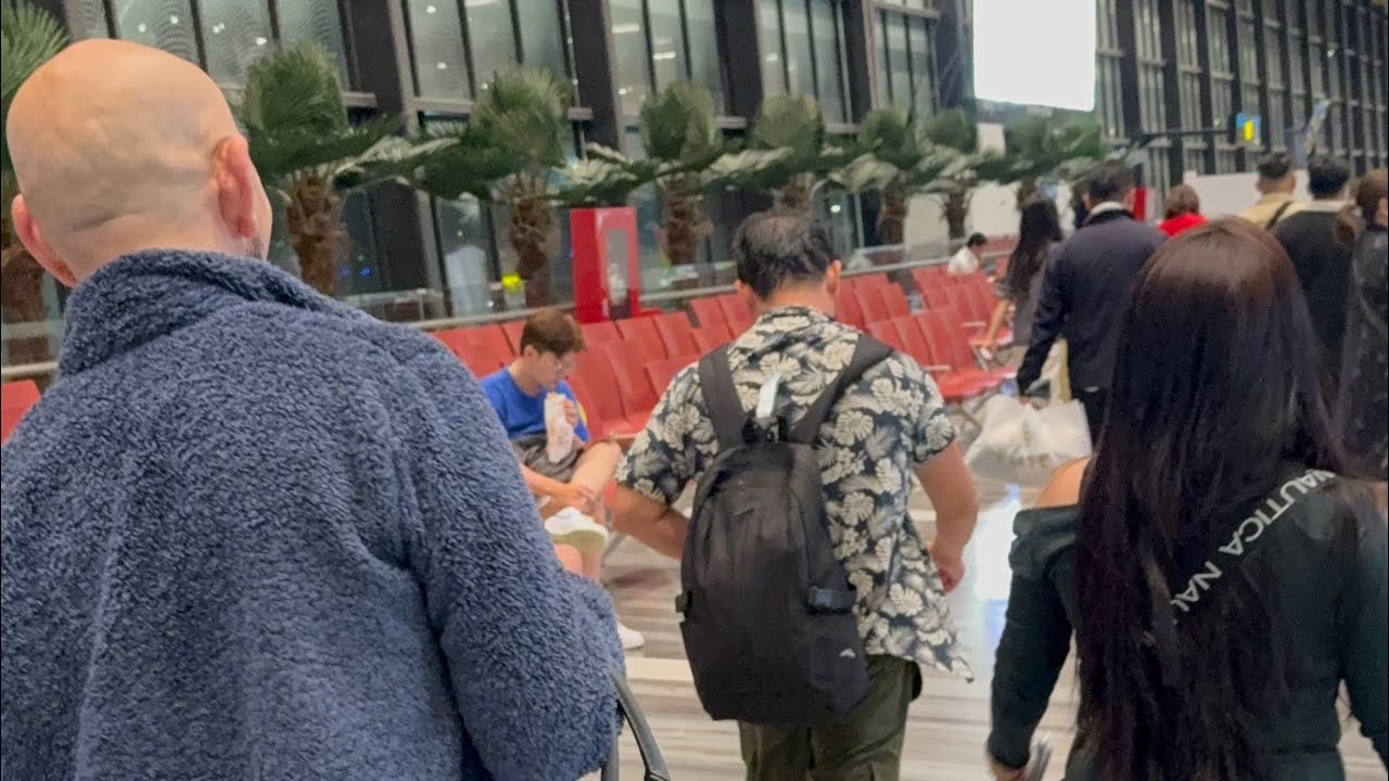 Sân Bay T3 Tân Sơn Nhất Việt Nam! 