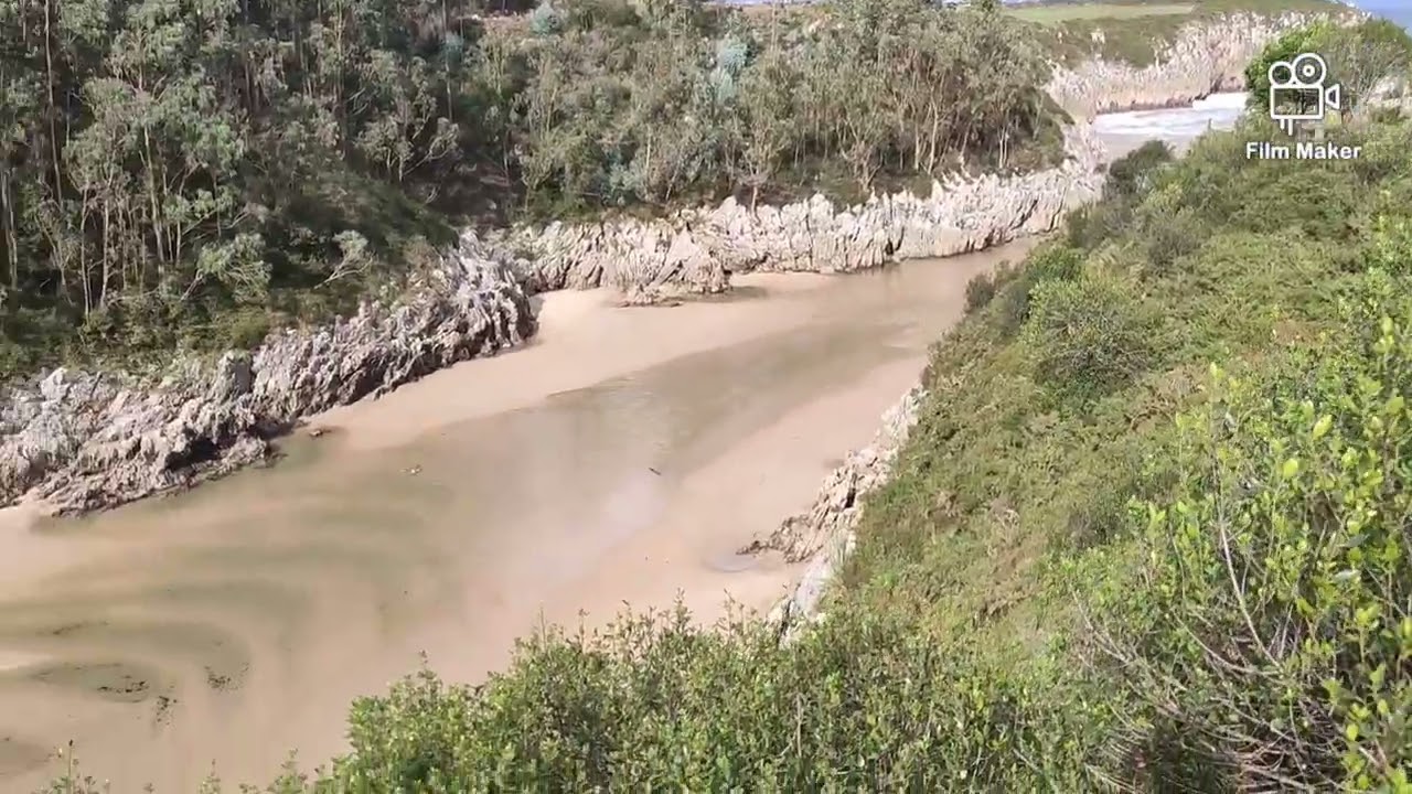 Llanes, Gulpiyuri y bufones de Pria