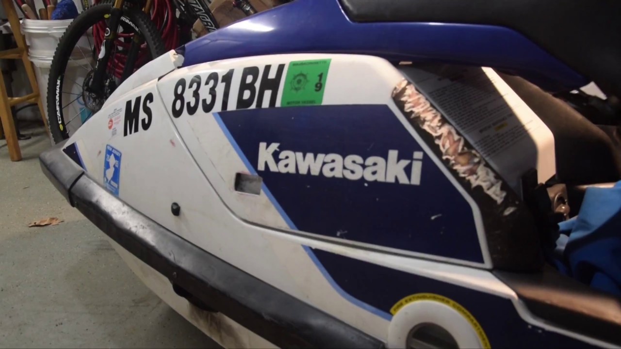 Kawasaki 650SX Carb Removal