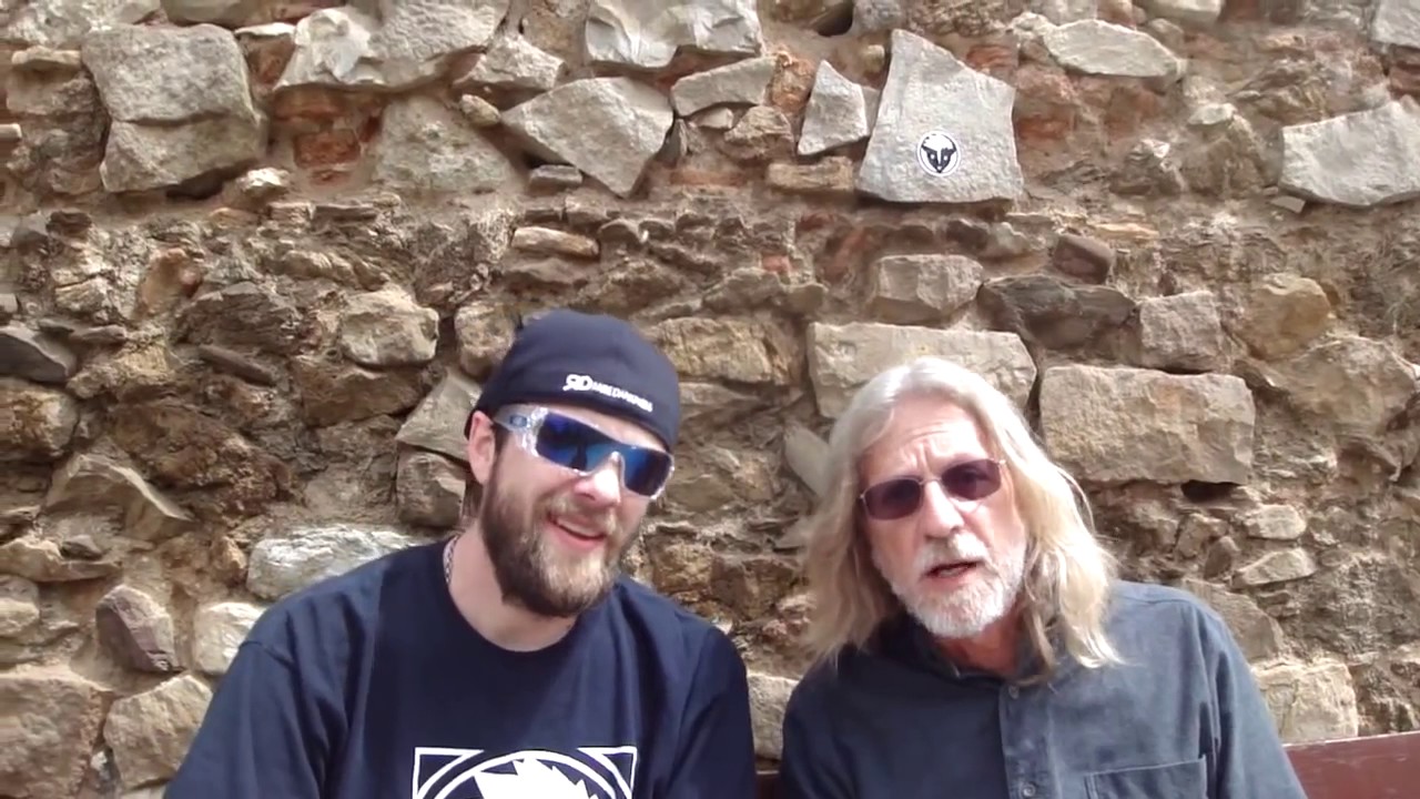 Jorge interviews Scott  Moonshine  Reach in a park in Barcelona, Spain