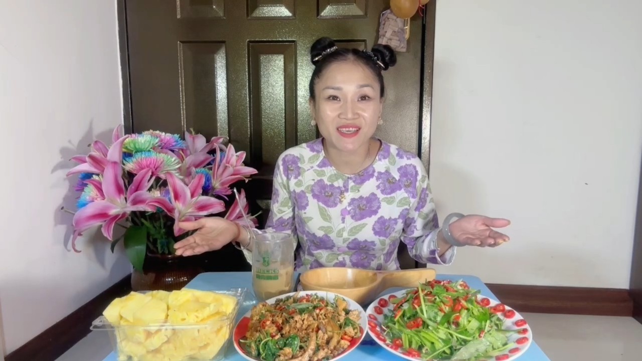 Vlog 946 ll ĐI CHỢ QUÊ ĐL VỀ ,ĐẬU HŨ XÀO RAU RĂM,RAU MUỐNG BÓP GỎI & TRÁNG MIỆNG KHÓM