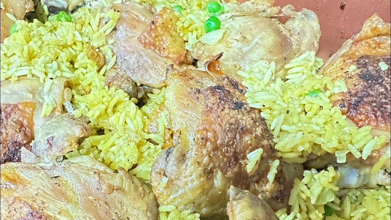 Arroz con pollo and sweet peas