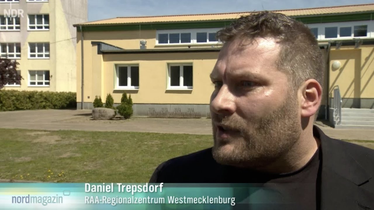 NDR-Bericht: rechtsextreme Lehrerin Vellahn/M.-V., NPD, Freie Kameradschaftsszene, Nazi-Demo