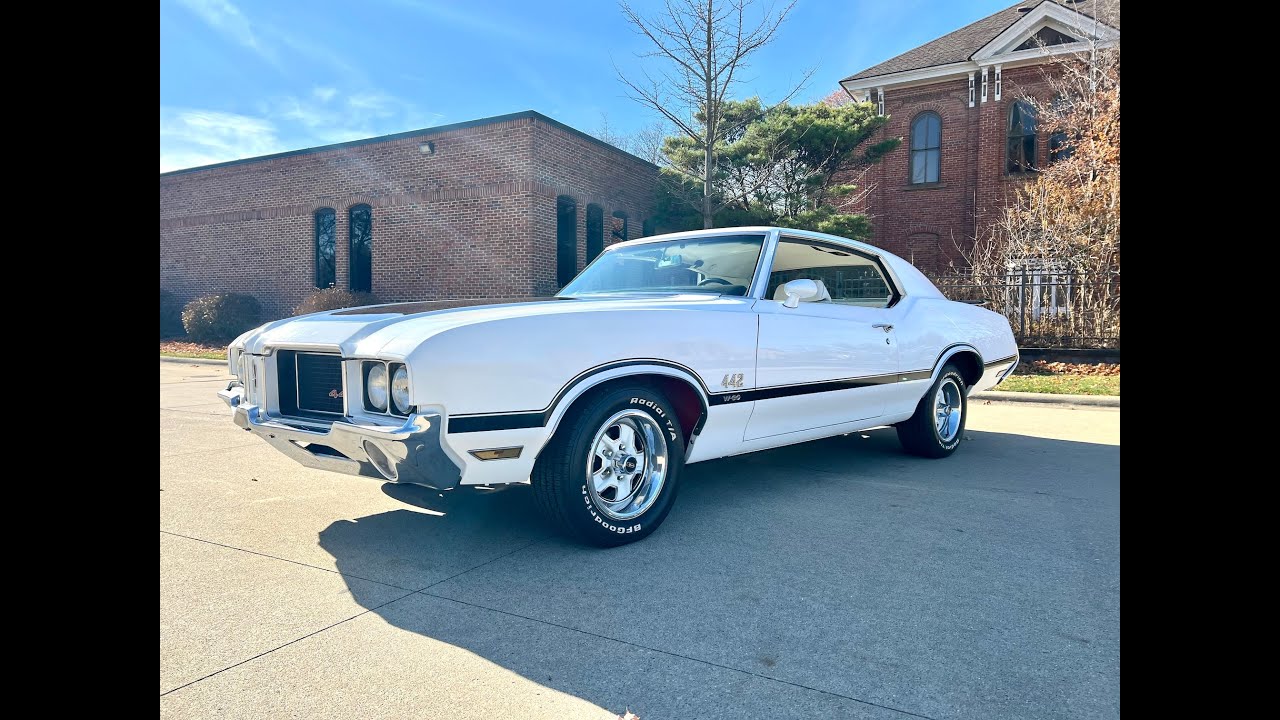 Продаётся Oldsmobile Cutlass Supreme 442 1971 года выпуска