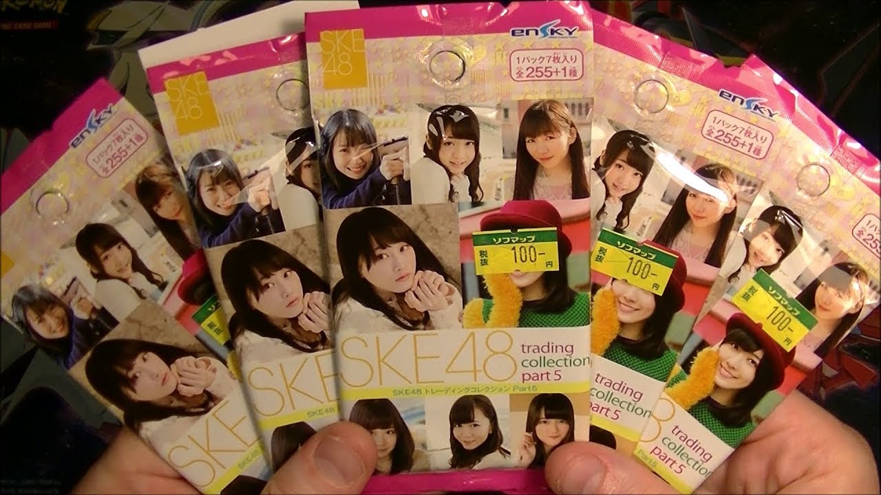 Открытие набора коллекционных карточек SKE48!