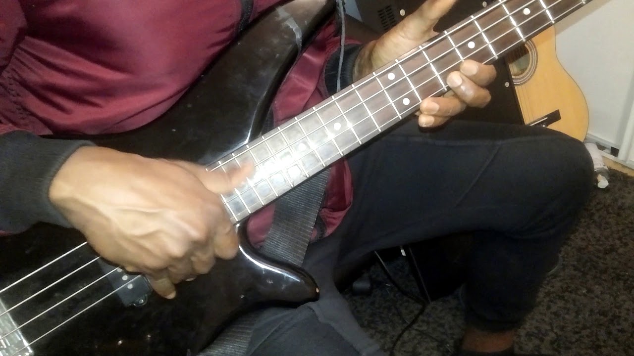 Louange comment jouer à la basse