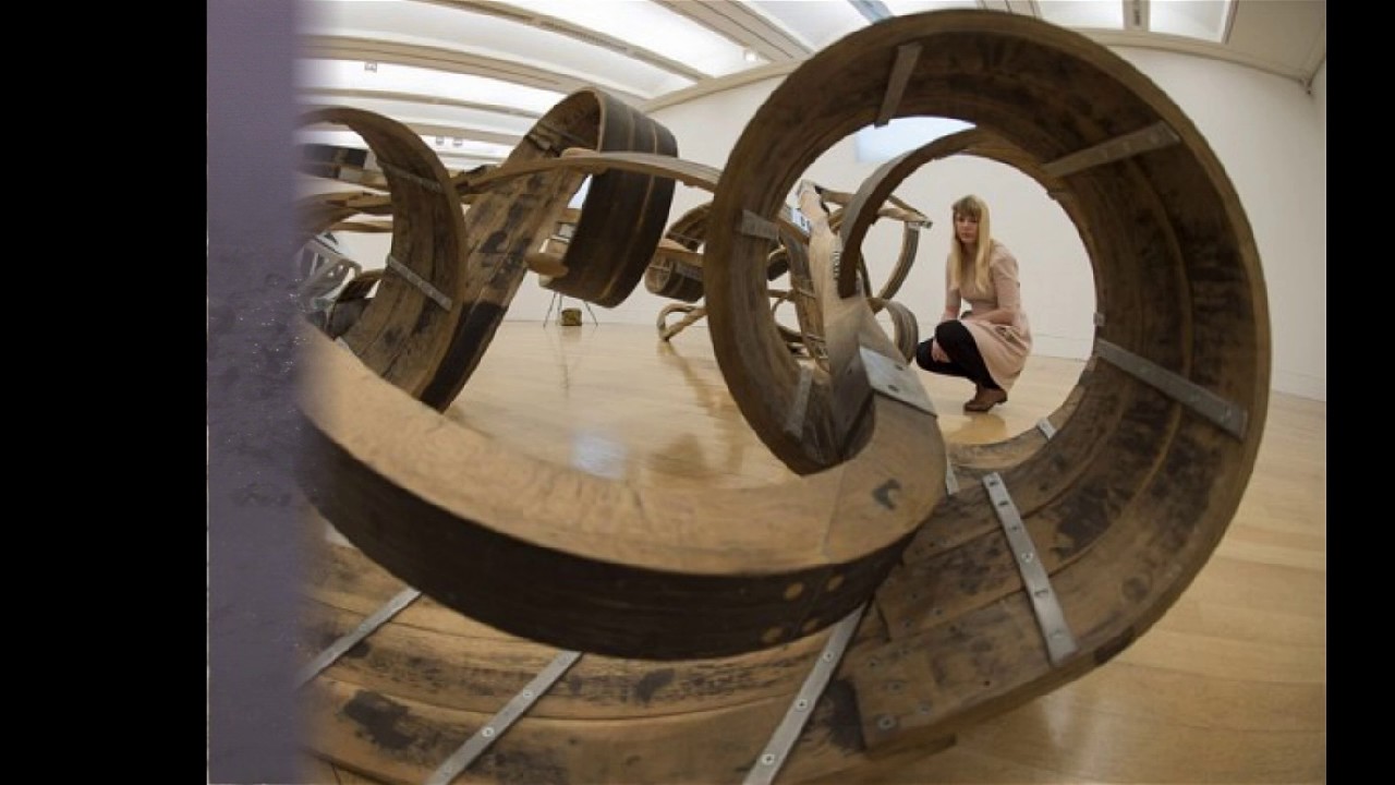 Richard Deacon 1949 British abstract sculptor New British Sculpture