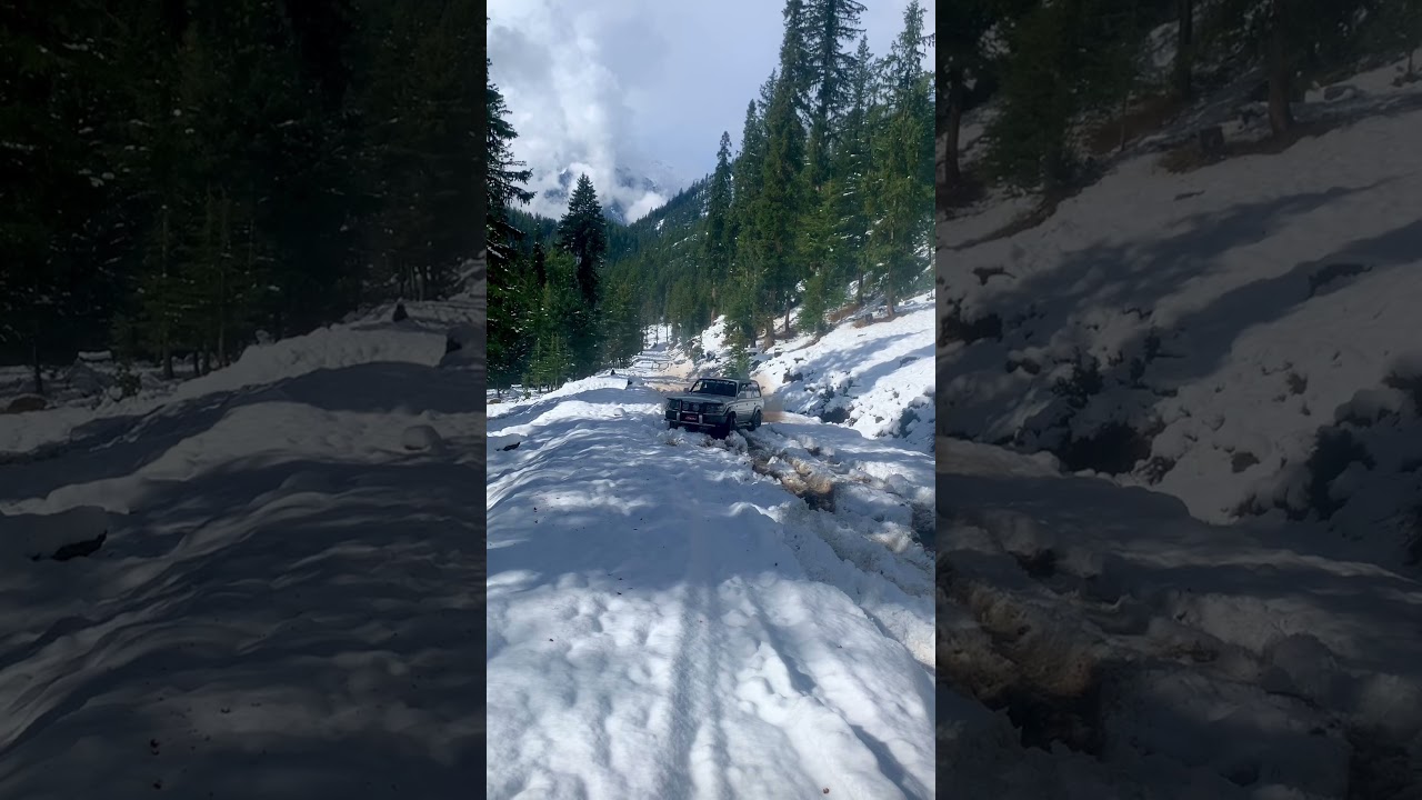 Badgoi top snowfall #travel #explorpag #outdooractivities #foryou #mountains #exploreswat