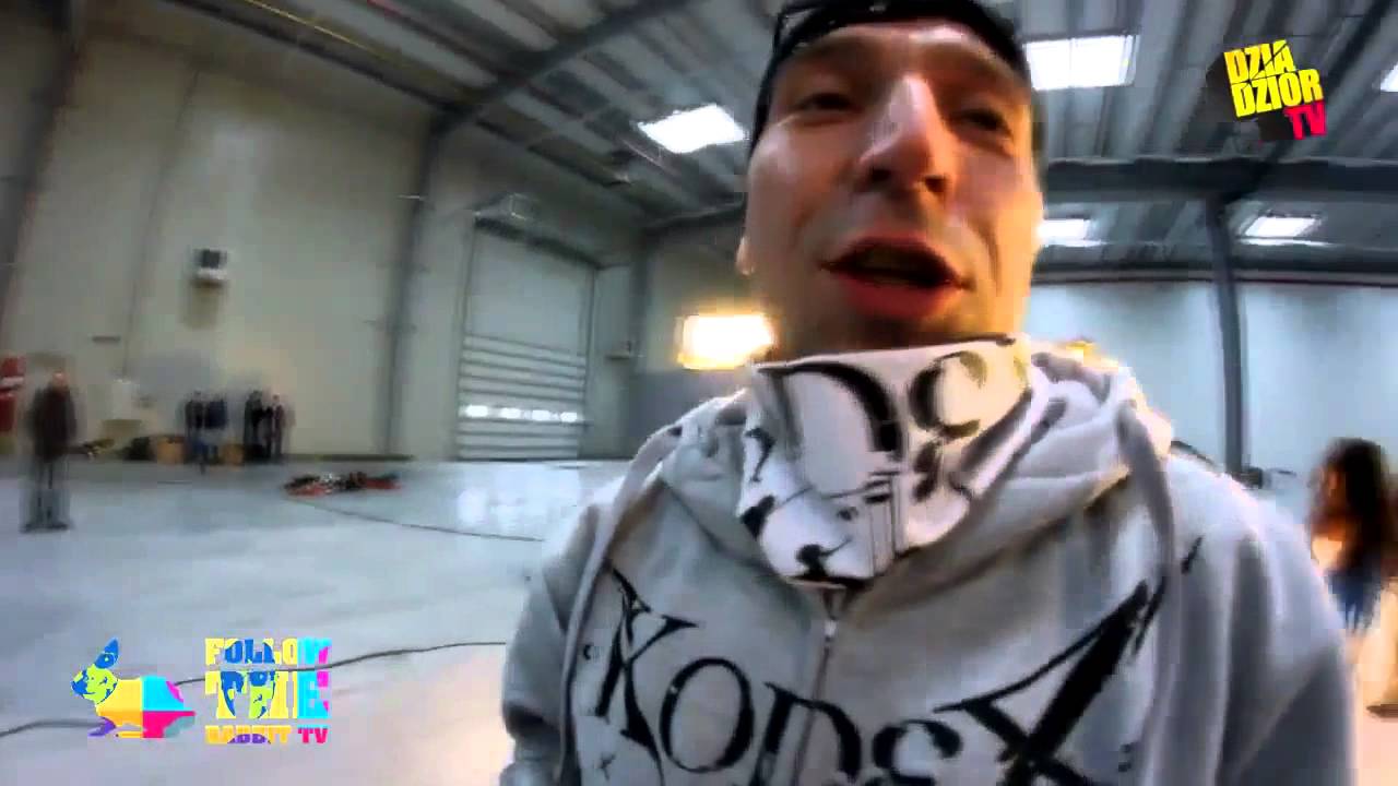 Qlop w Follow The Rabbit TV S01 Cz.1