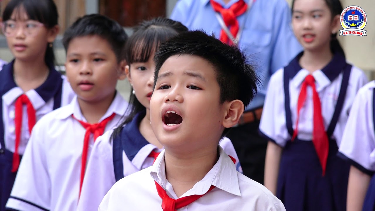 01. Trường Tiểu học Quang Trung, Thành phố Cà Mau - Clip dự thi Hát Quốc ca tại các địa chỉ đỏ