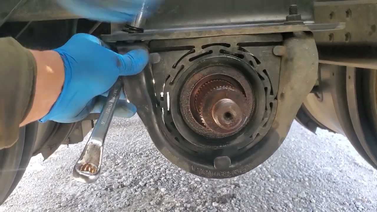 Replacement carrier bearing  Volvo truck