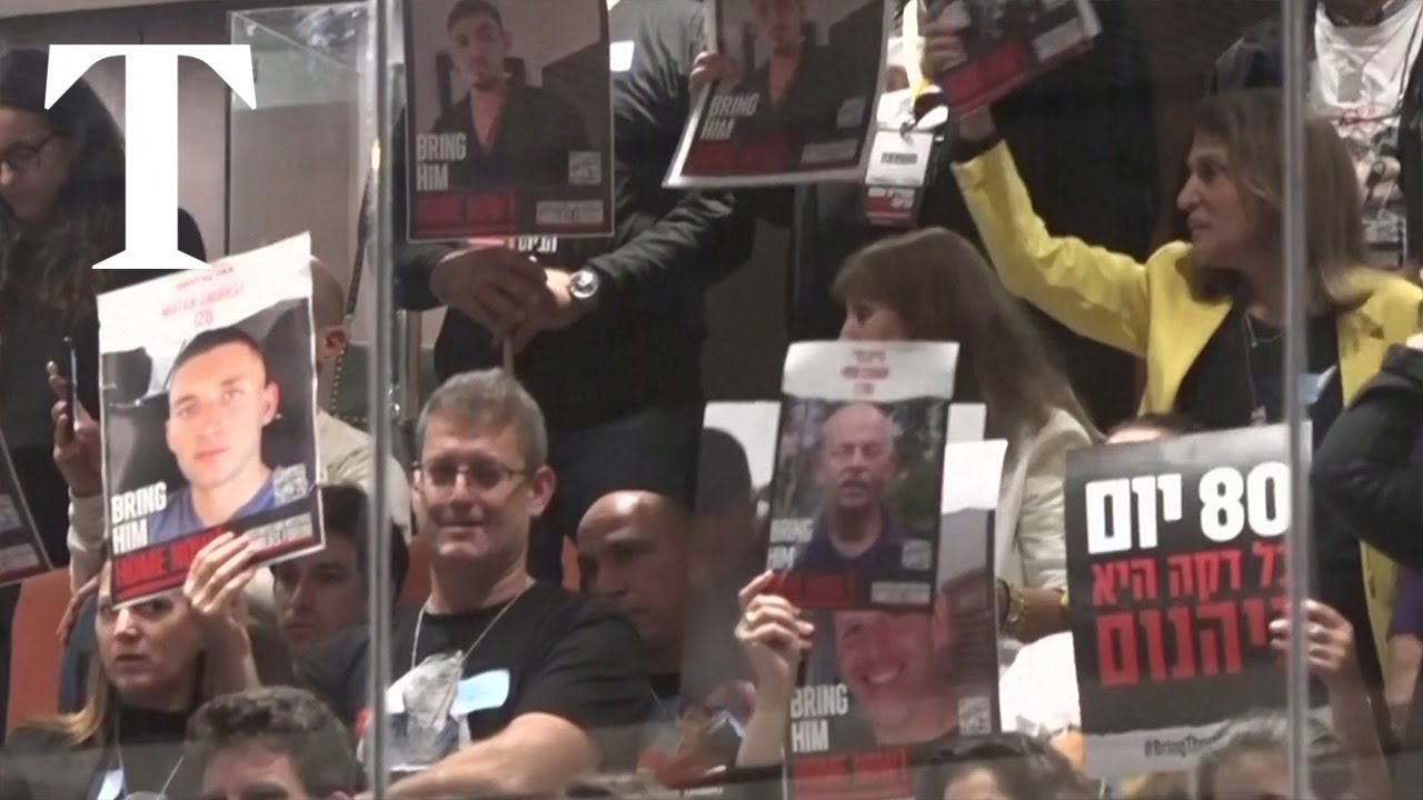 Netanyahu heckled by hostages' families during speech in parliament