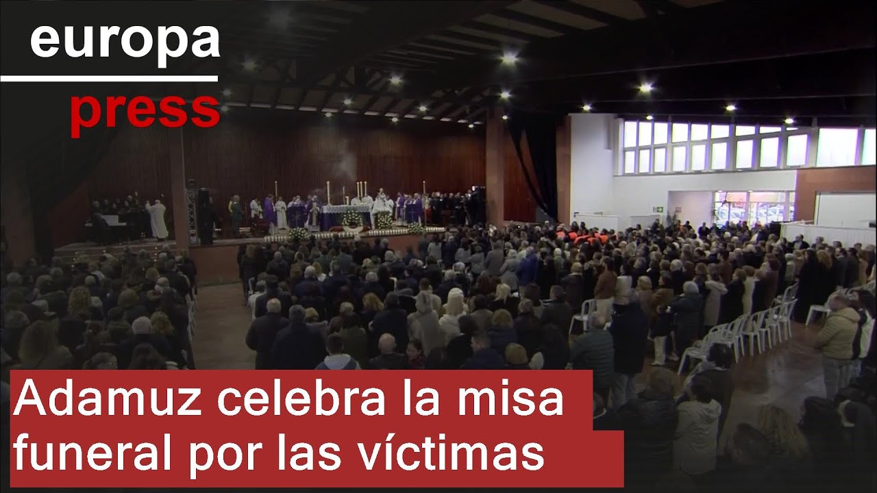 Adamuz celebra la misa funeral por las víctimas del accidente ferroviario