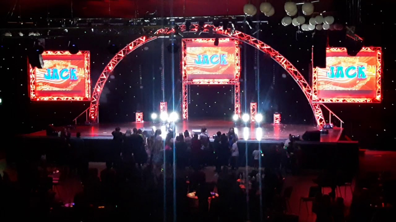 Pontins Prestatyn Bluecoat Jack singing