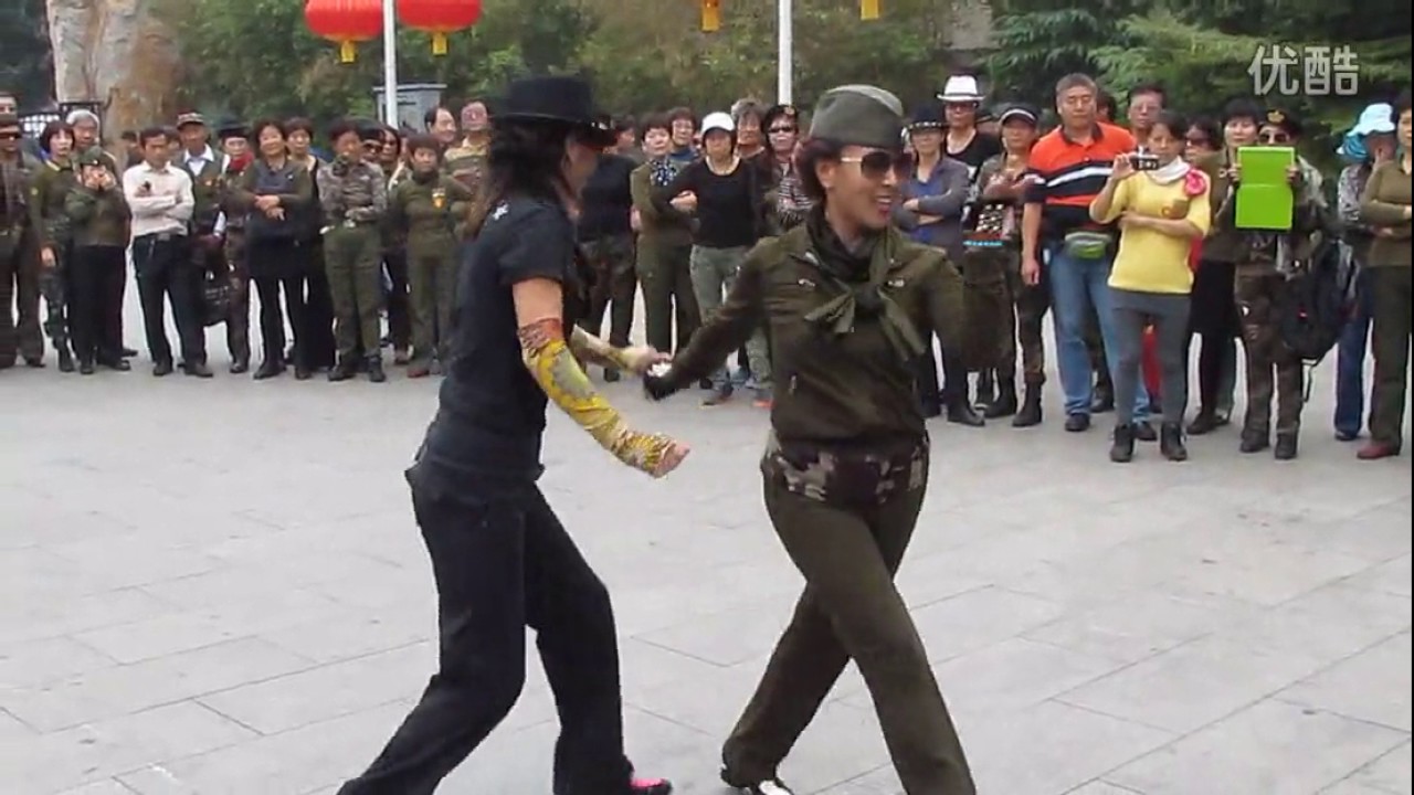 水兵舞清晰版-2014 10 3陶然亭北门冬冬水兵（七）