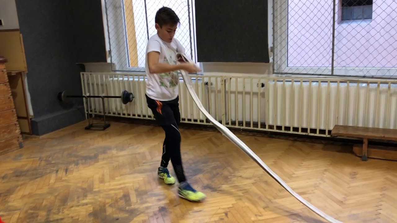 2018-10-03 Mladí hasiči v tělocvičně