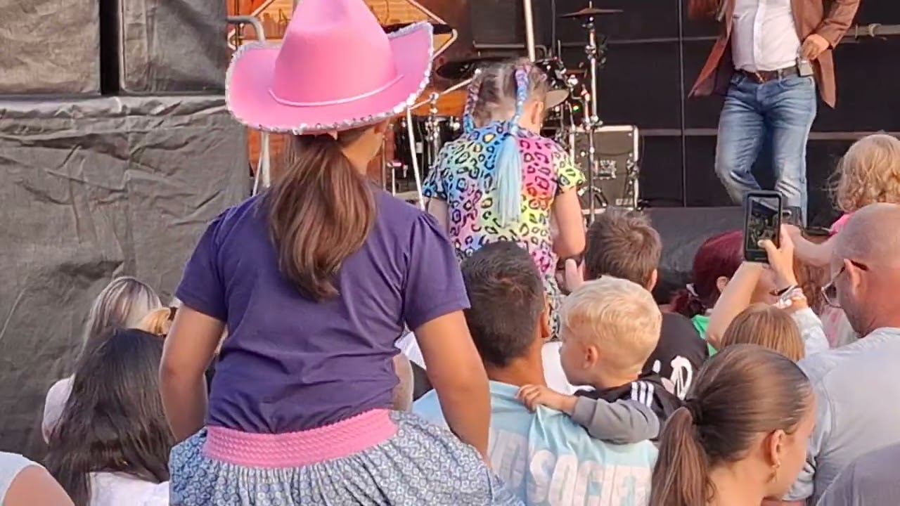 Danny de Munk tijdens vierde Wild West Summer Nights attractie park slagharen 9 augustus 2025