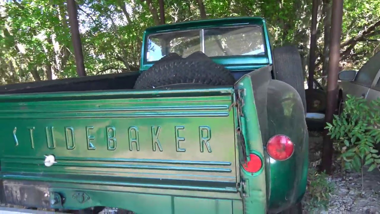 Грузовики Studebaker, классные находки из старого амбара