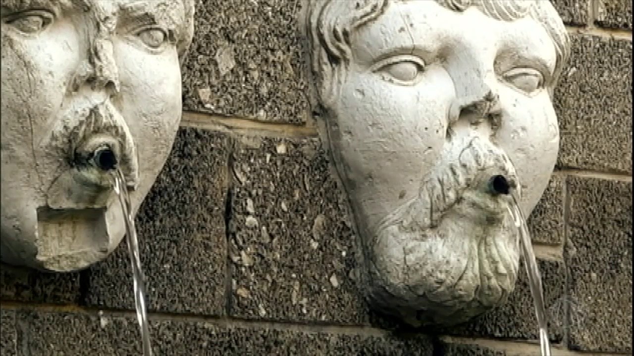Desligamento de fontes gera pol&ecirc;mica em Roma, na It&aacute;lia