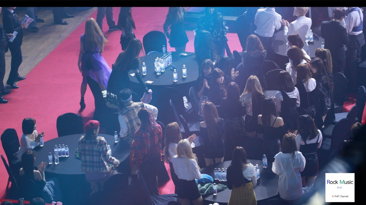 올해의 신인상 여자아이들, 김하온 수상소감 듣고 있는 (아이즈원, 모모랜드, 스트레이키즈) 4K 190123