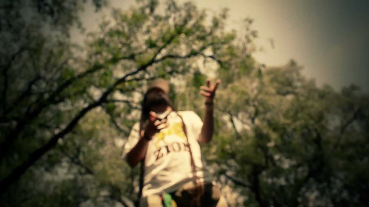 ROY REBELDE.- 