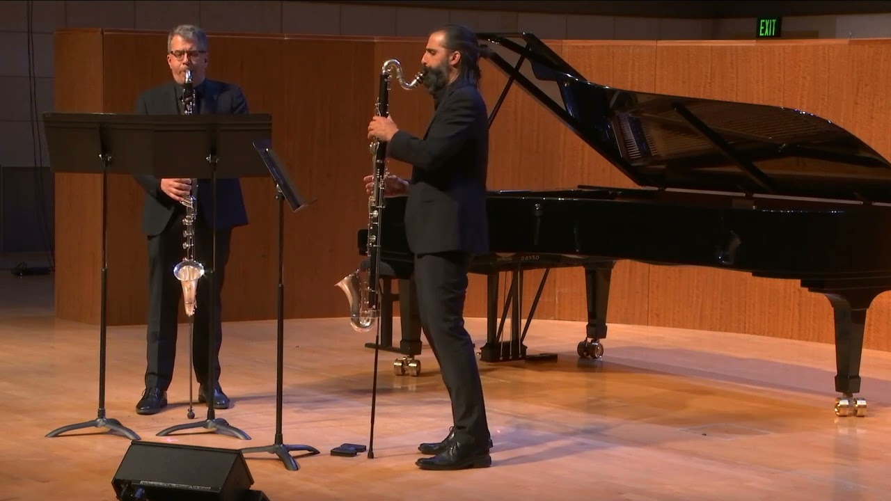 LCCE Performs Sebastián Tozzola - Seven Pasos