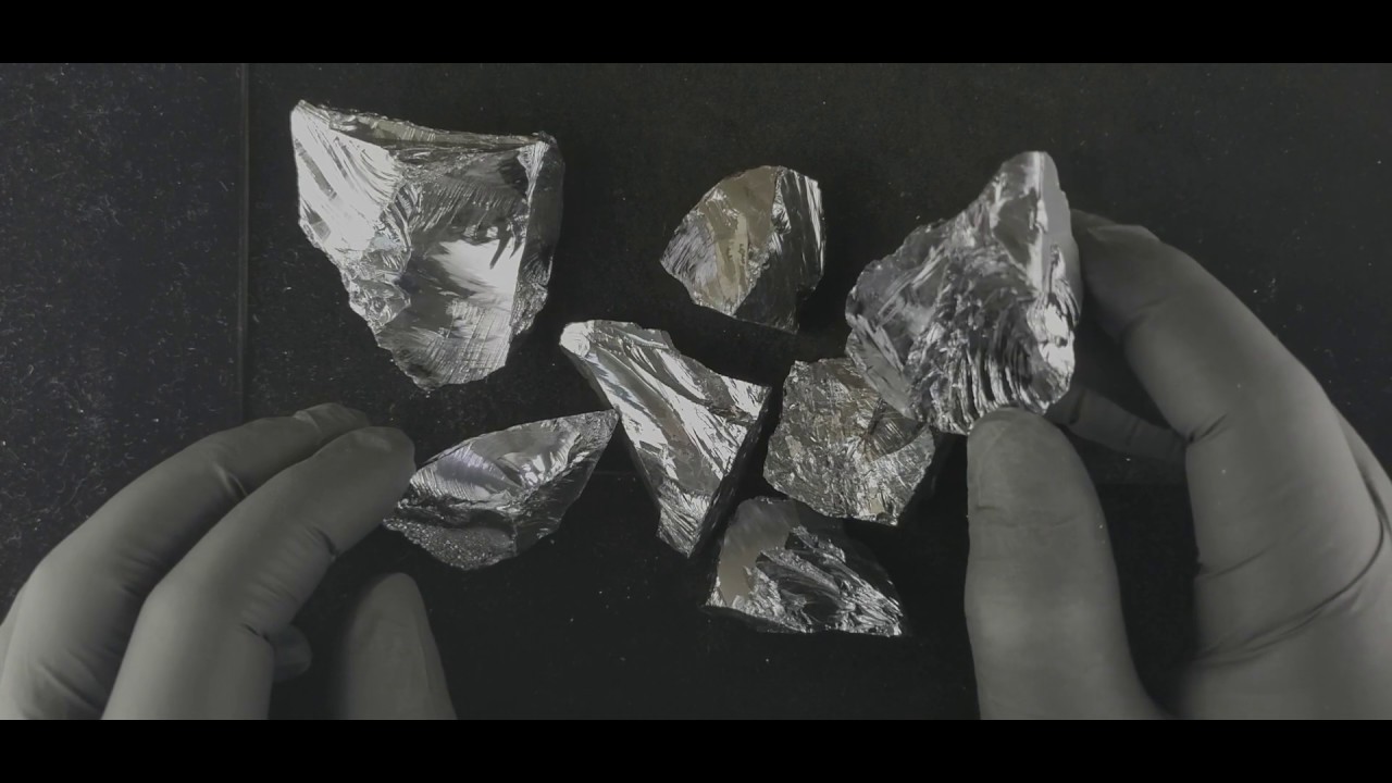 What does silicon look like?