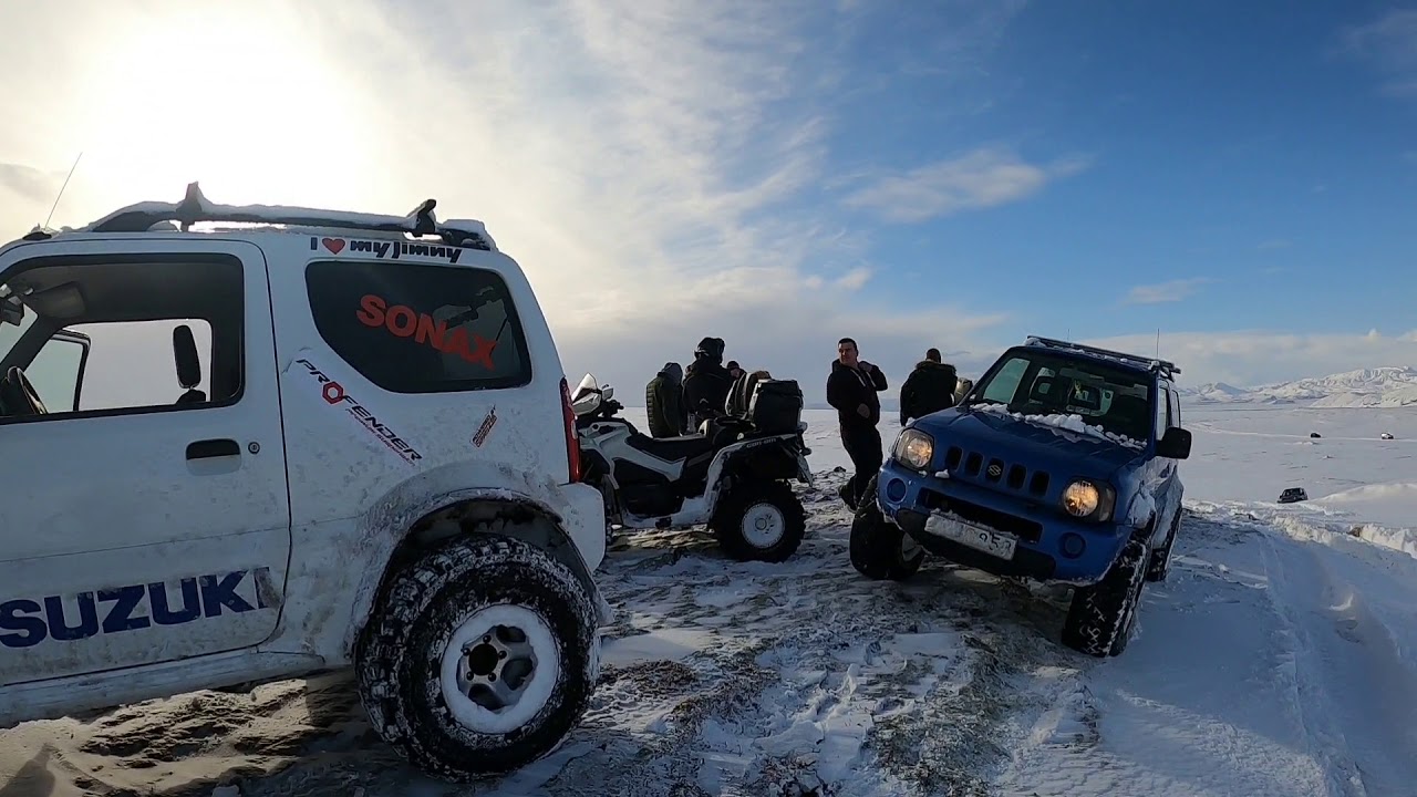 Iceland  Polish Super Jeep - Skjaldbreidhur