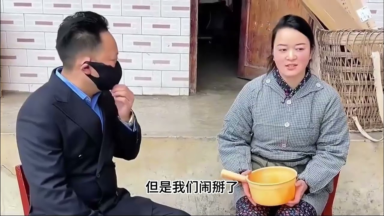 巧遇路过未婚妻卖菜的地方，没想到她竟然等了我18年  等了我十八年的未婚妻，在我妹的劝导下，终于答应我跟我回去一起过日子了#未婚妻