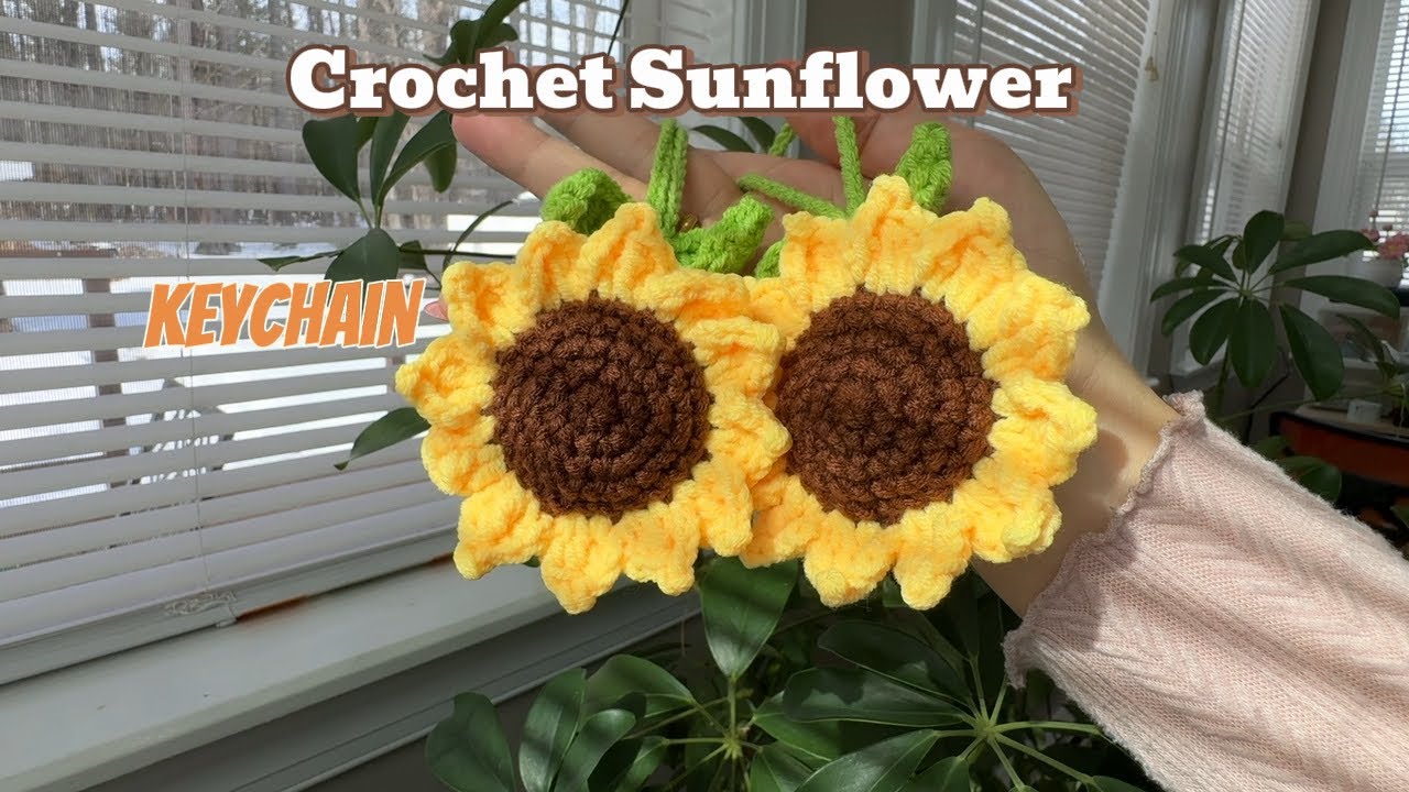 Crochet Sunflower 🌻 keychain / Tutorials easy and friendly 