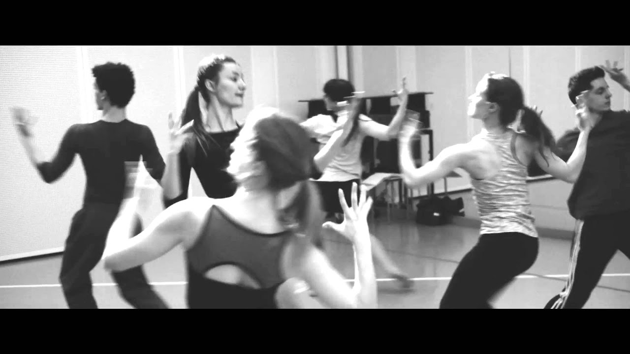 Le Ballet Junior de Gen&egrave;ve en r&eacute;p&eacute;tition