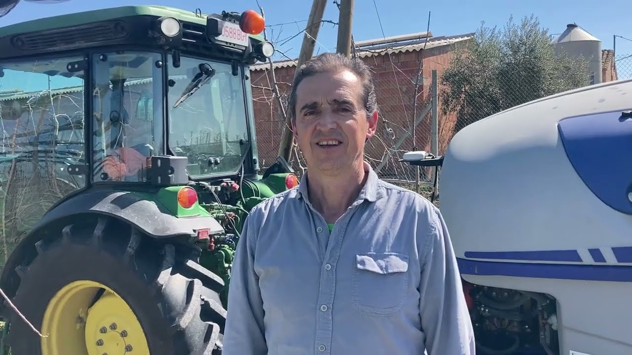 Aplicación de fitosanitarios en prefloración de manzanos.