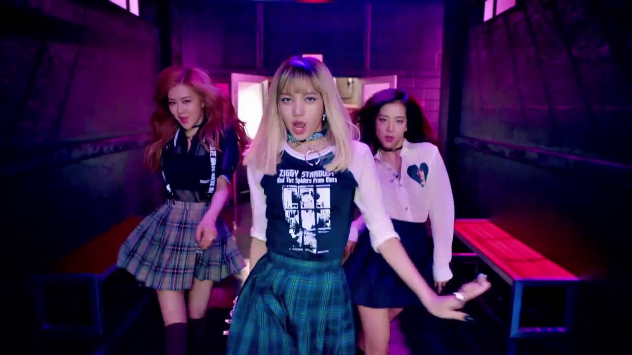 BLACKPINK - Boombayah (EARRAPE)
