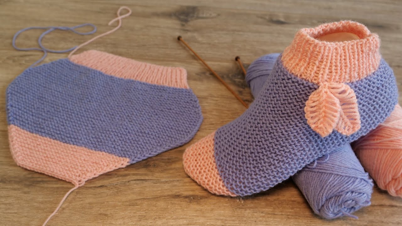 Легкие следки спицами с листиками🍂 Easy Slippers with leaves knitting patter