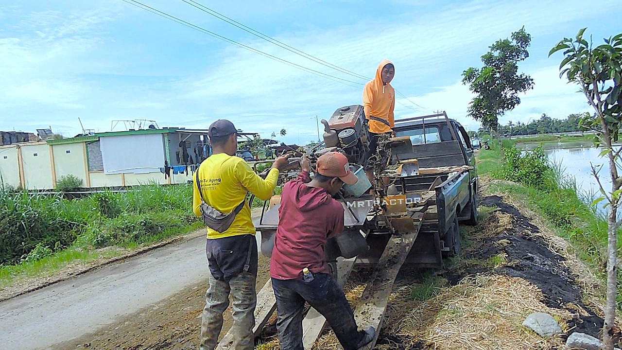 Two Wheel Tractor Landscaping: Leveling Mud with Precision