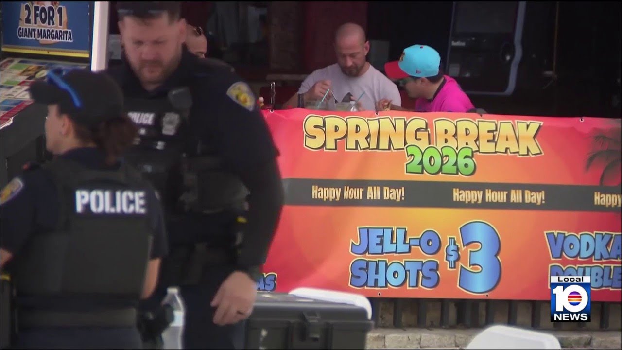 Spring break tourists take over Fort Lauderdale Beach