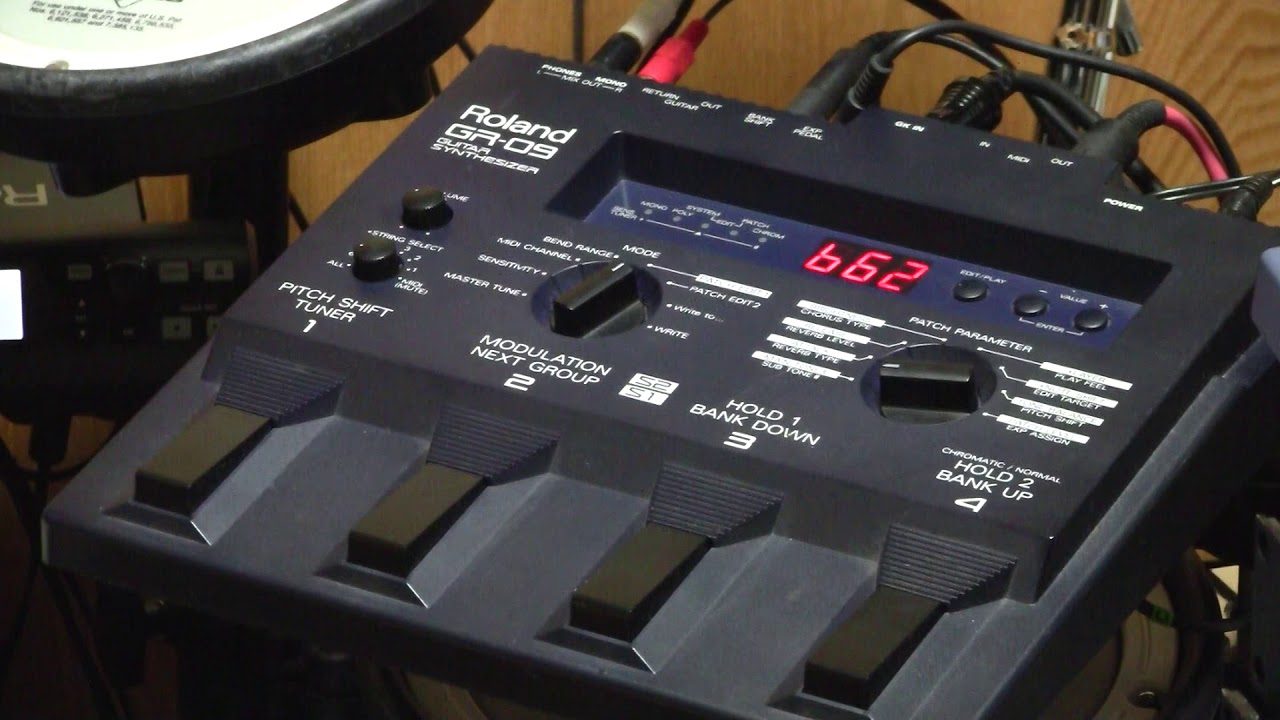 Roland GR-09 本体のデモ演奏