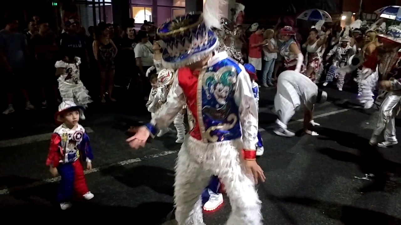 Centro Murga los CHIFLADOS DE BOEDO en ALMAGRO 2017 jurado