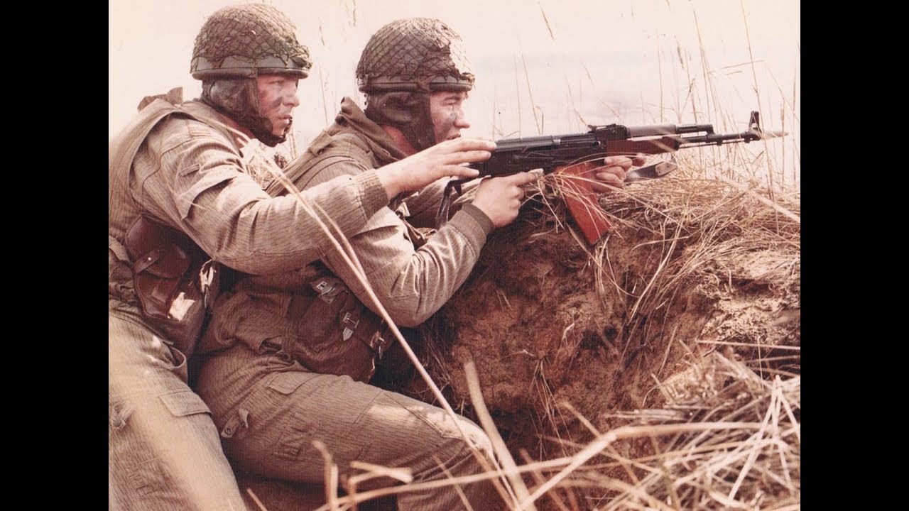 Kalaschnikow AK 74 Umbau zur DDR NVA Fallschirmjäger MPi AK 74 Version ( Deutsch )