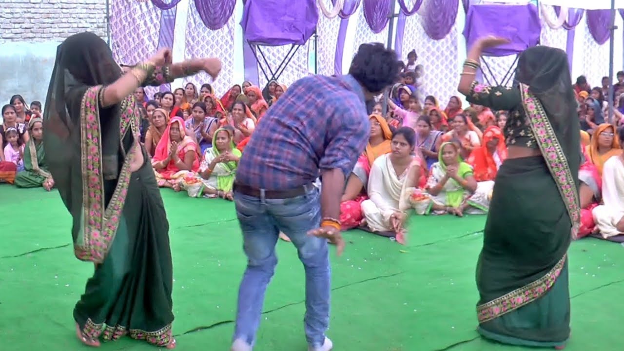 बदरिया बरसे श्याम नहीं आए || पति पत्नी का कमरतोड़ डांस कुरावली में 💯 Rajesh Shastri 7668625878