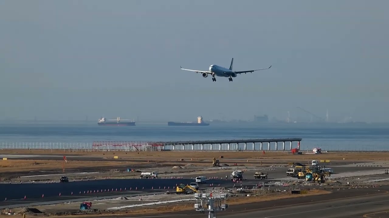 CX530 A330-343 B-LAB HKG-NGO via TPE on 26Feb2026 landing RWY 18.